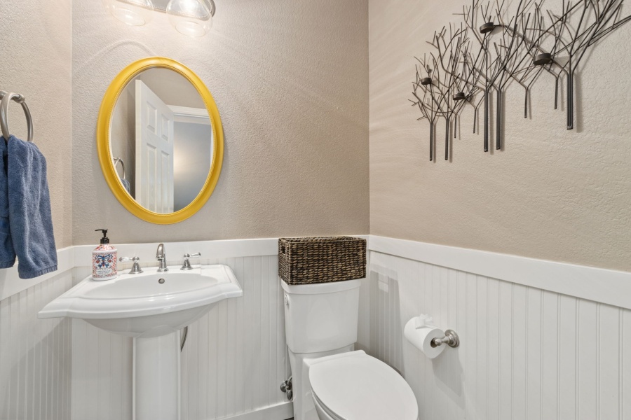 Spacious 5-Bedroom Home in Prestigious Fossil Ridge School District – Observatory Village, Fort Collins