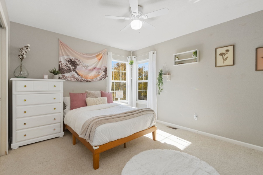 Spacious 5-Bedroom Home in Prestigious Fossil Ridge School District – Observatory Village, Fort Collins