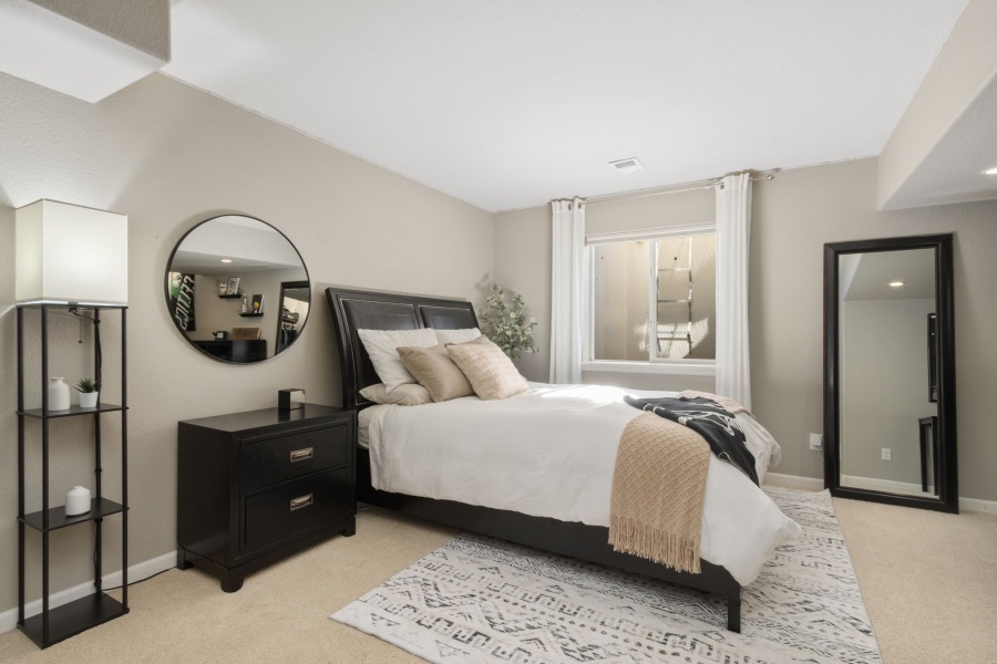 Spacious 5-Bedroom Home in Prestigious Fossil Ridge School District – Observatory Village, Fort Collins