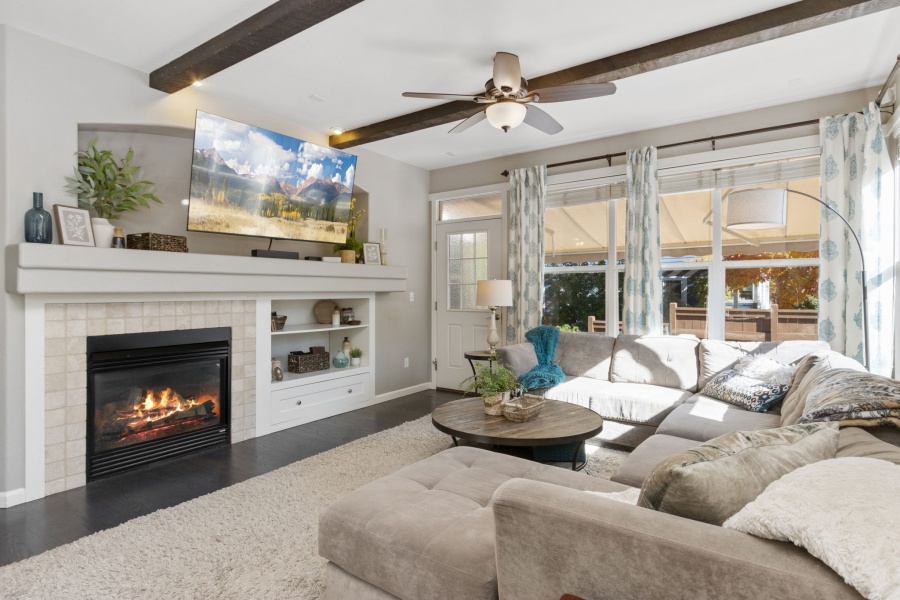 Spacious 5-Bedroom Home in Prestigious Fossil Ridge School District – Observatory Village, Fort Collins