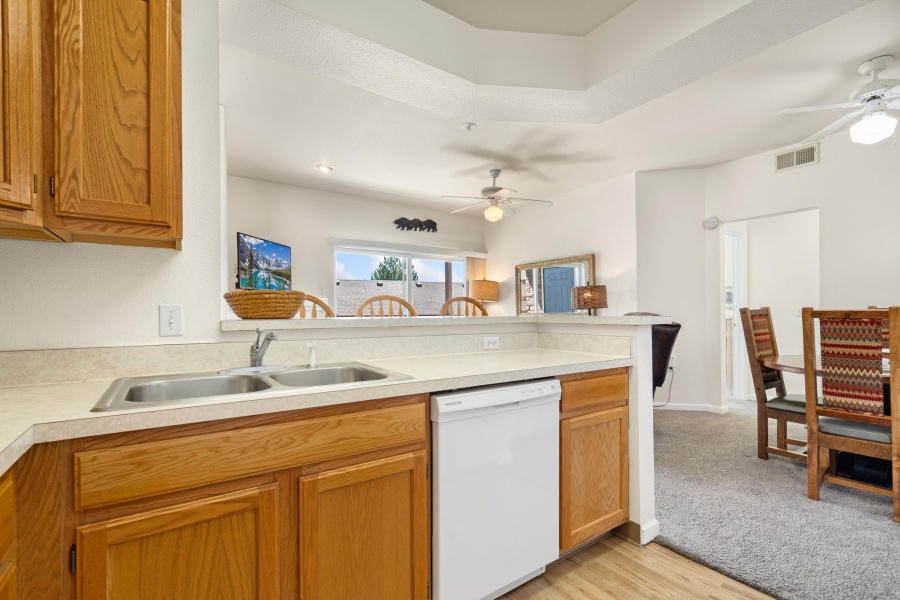 Fort Collins, 2 Bedrooms Bedrooms, ,2 BathroomsBathrooms,Condo,Furnished,RockBridge,Wheaton,2,2719