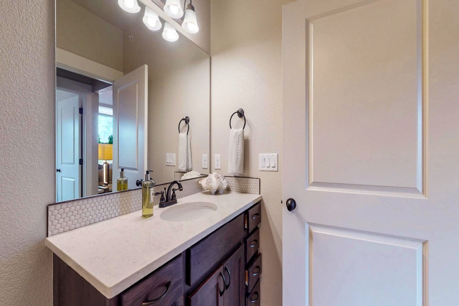 Fort Collins, Colorado, 2 Bedrooms Bedrooms, ,2 BathroomsBathrooms,Condo,Furnished,Illinois Dr #205,1024